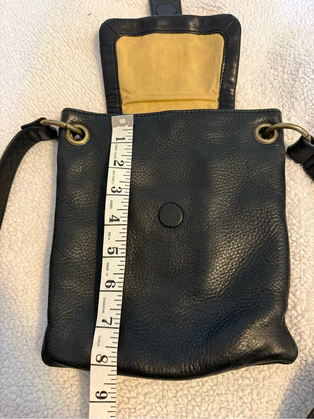 Vintage HOBO Intl Black Pebble Leather Flap Bag Crossbody Shoulder Purse